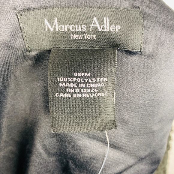 Marcus Allen Sherpa Black Tiered  Flowy Vest - Picture 6 of 8